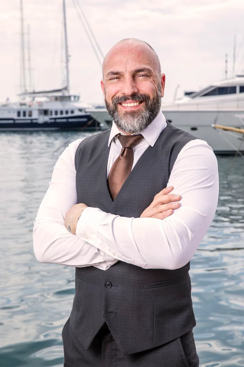 Yan Guillaume — Chauffeur Cannes Limo Service